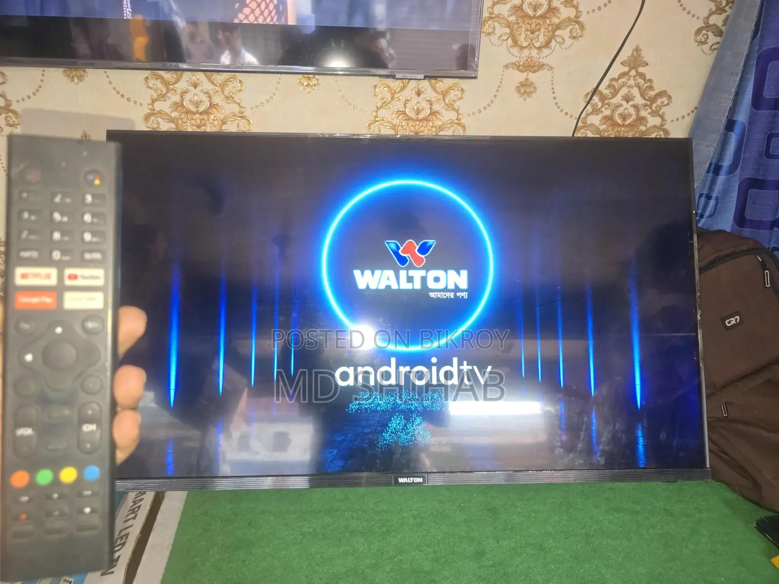 Walton 43" voice & borderless TV (Box included)