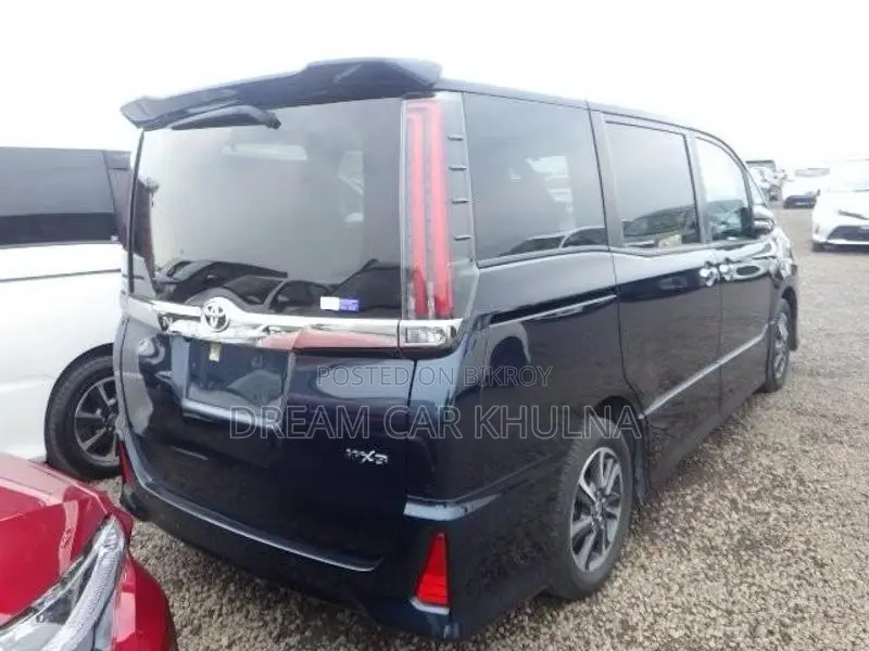 Toyota Noah Non-Hybrid Si Wxb 2020