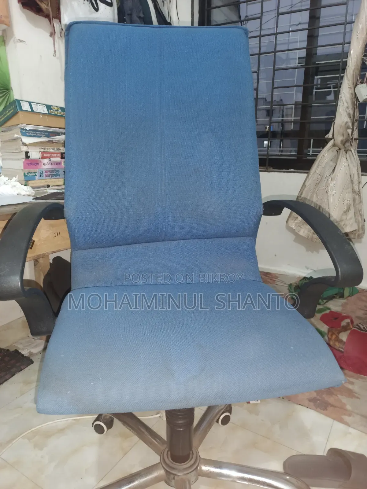 Blue Color Boss Chair