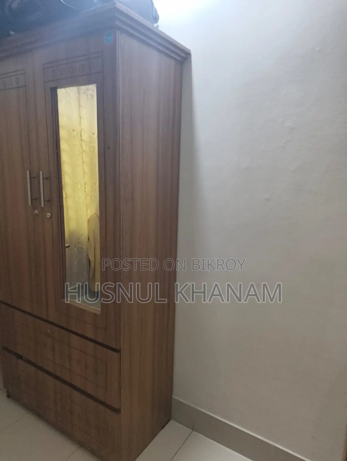Almirah for Sale