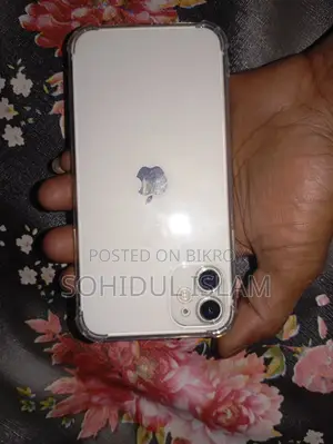 Apple iPhone 11 (Urgent Need for Money) (Used)