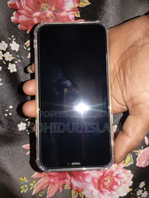 Apple iPhone 11 (Urgent Need for Money) (Used)