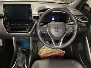 Toyota Corolla Cross hybrid 2021