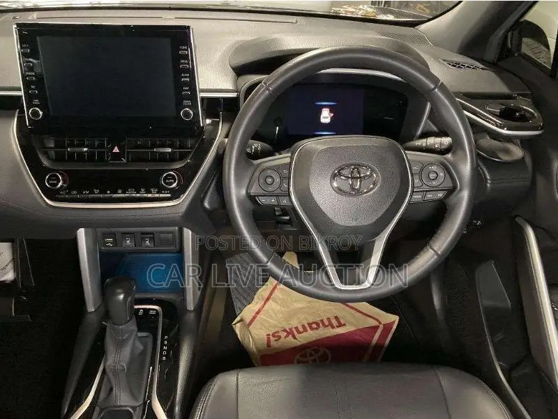 Toyota Corolla Cross hybrid 2021
