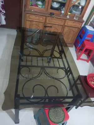 Stylish Dining Table for Sale