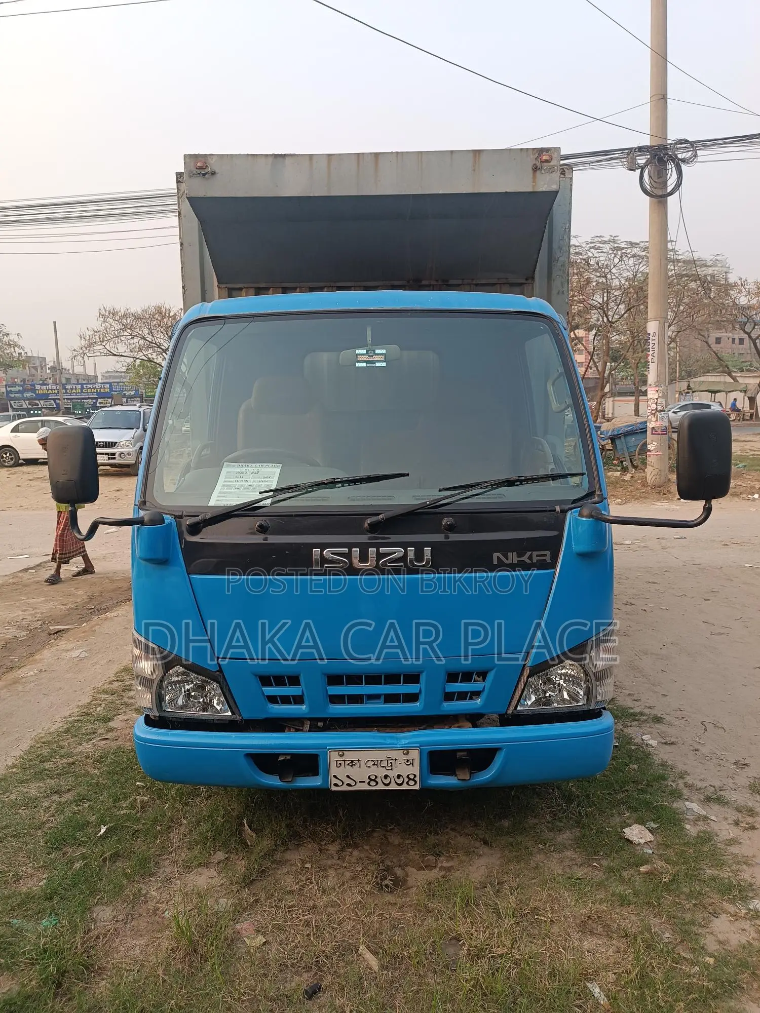 Isuzu NKR Covered Van 2016