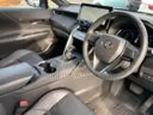 Toyota Harrier Hybrid G 2022