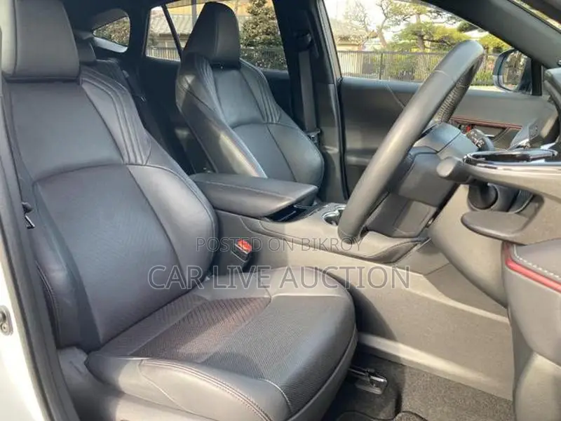 Toyota Harrier Hybrid G 2022