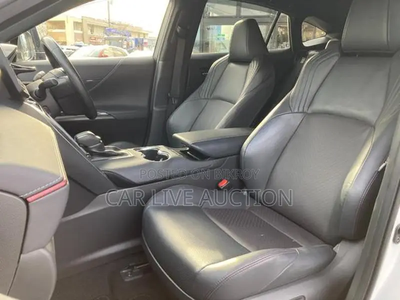 Toyota Harrier Hybrid G 2022