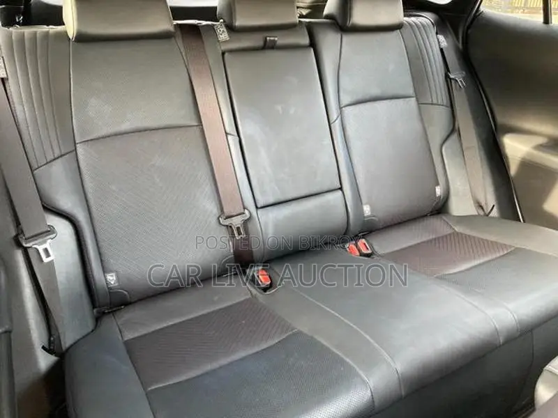 Toyota Harrier Hybrid G 2022