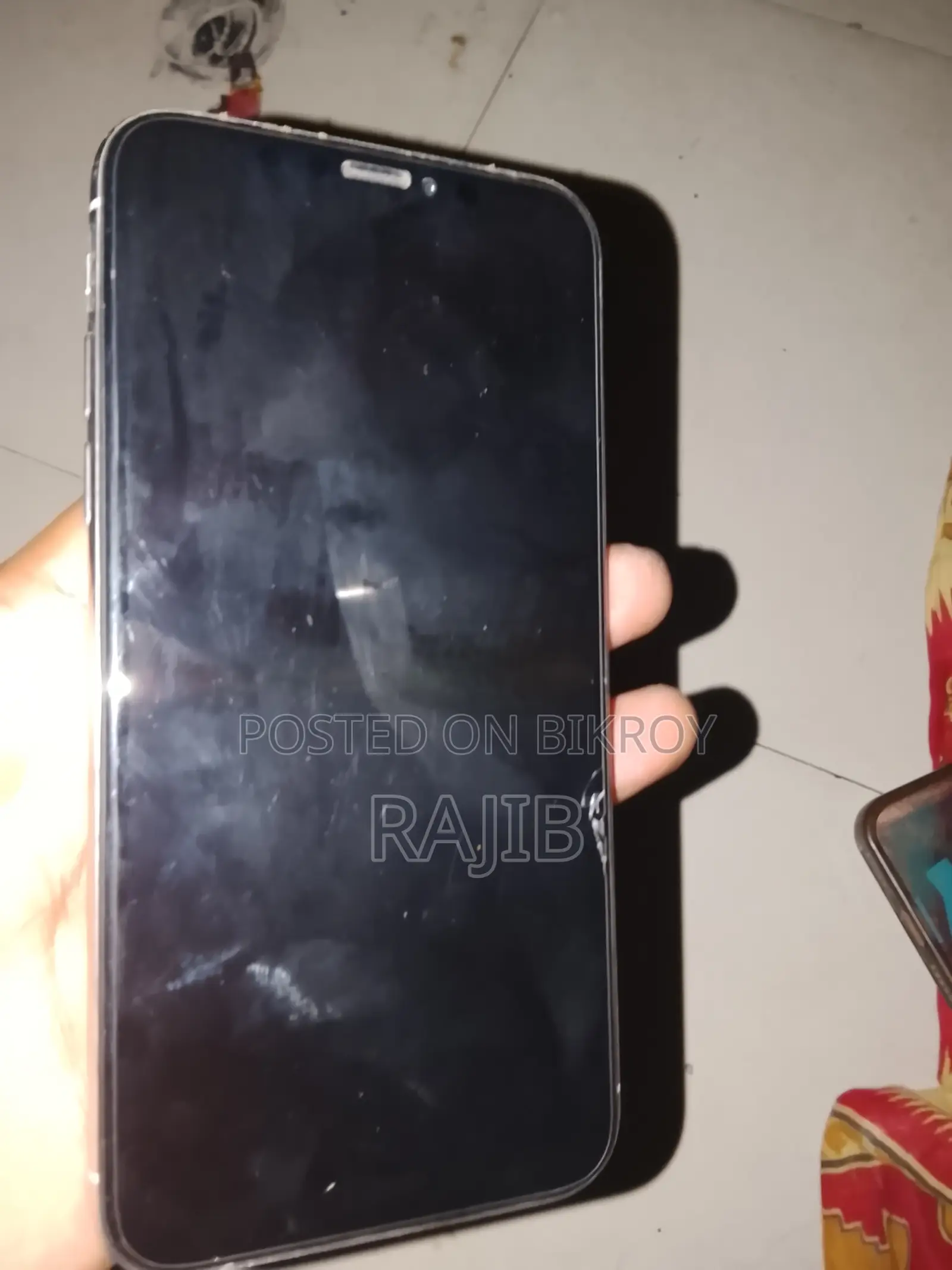 Apple iPhone XS (Used)