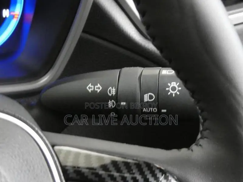 Toyota Corolla Cross Hybrid Z package 2021