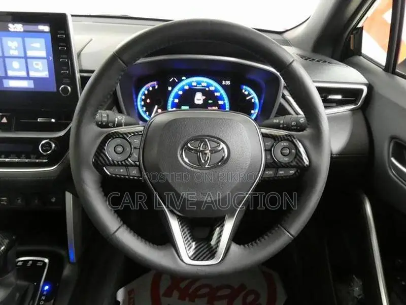 Toyota Corolla Cross Hybrid Z package 2021