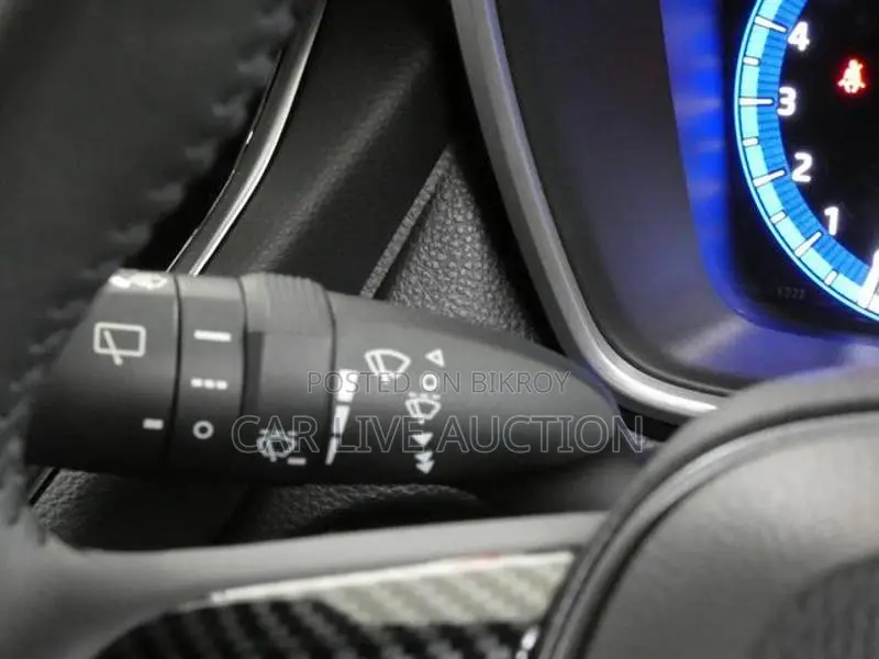 Toyota Corolla Cross Hybrid Z package 2021