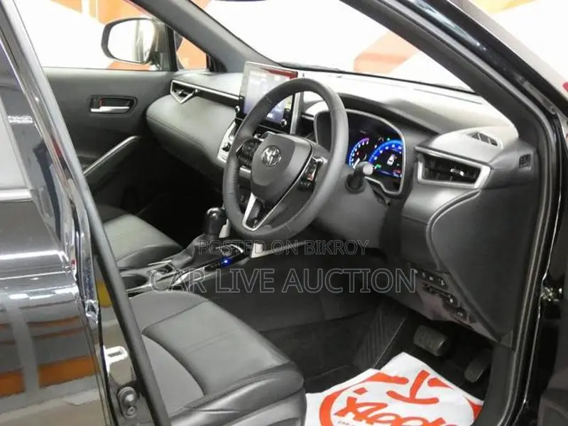 Toyota Corolla Cross Hybrid Z package 2021