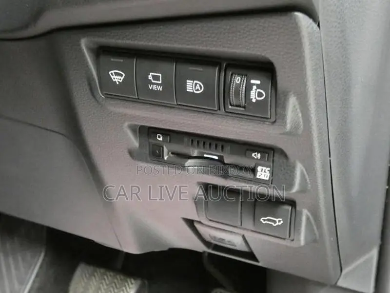 Toyota Corolla Cross Hybrid Z package 2021