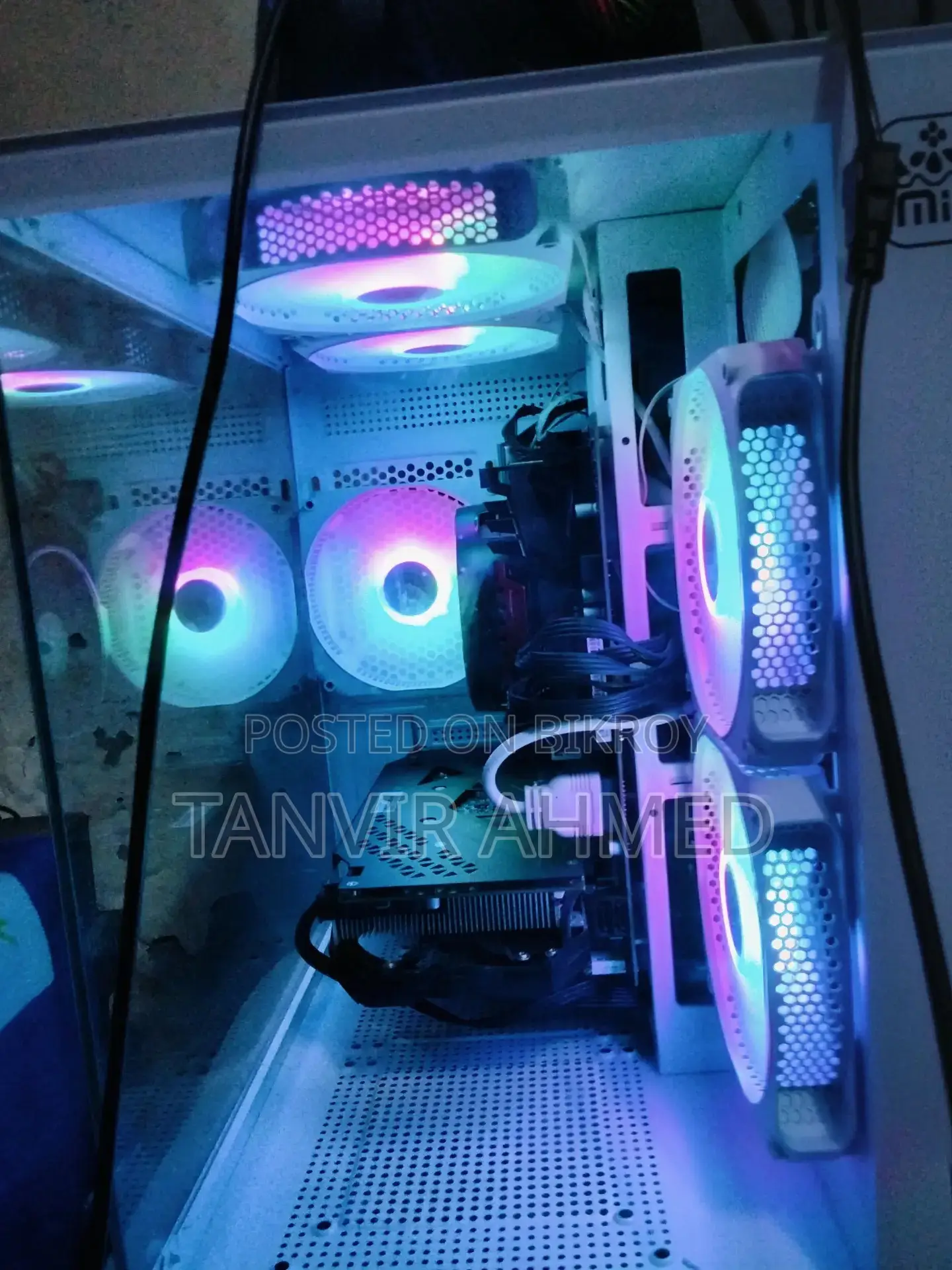 Desktop computer