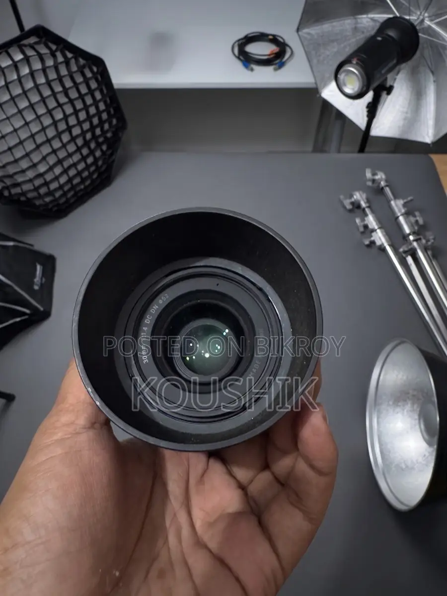 Sony a6400 with Sigma 30mm 1.4 Almost new