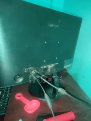 ২০ ইঞ্চি Samsung এলইডি মনিটর