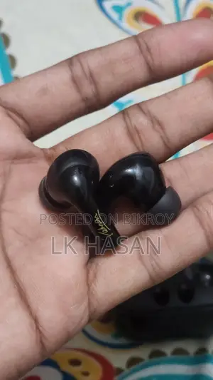 ​ব্যবহৃত Oraimo ইয়ারবাড বিক্রি হবে অনেক কম দামে