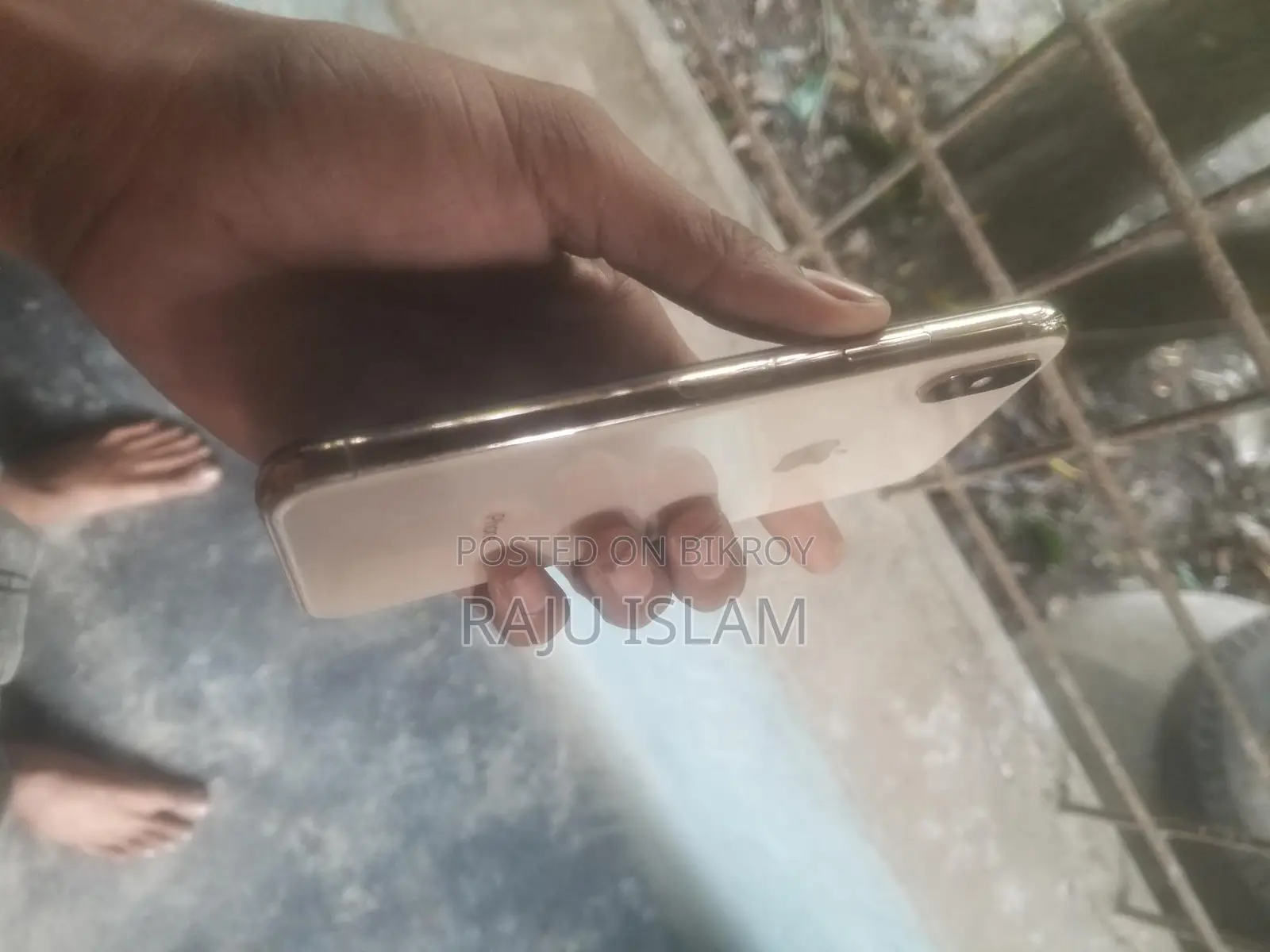 Apple iPhone XS 256GB (Used)