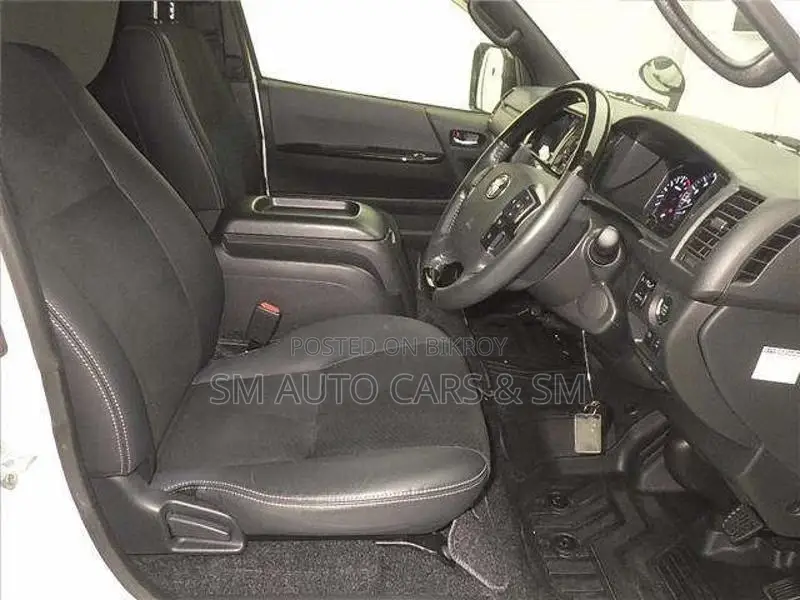 Toyota Hiace Super GL Dark Prime2 2022