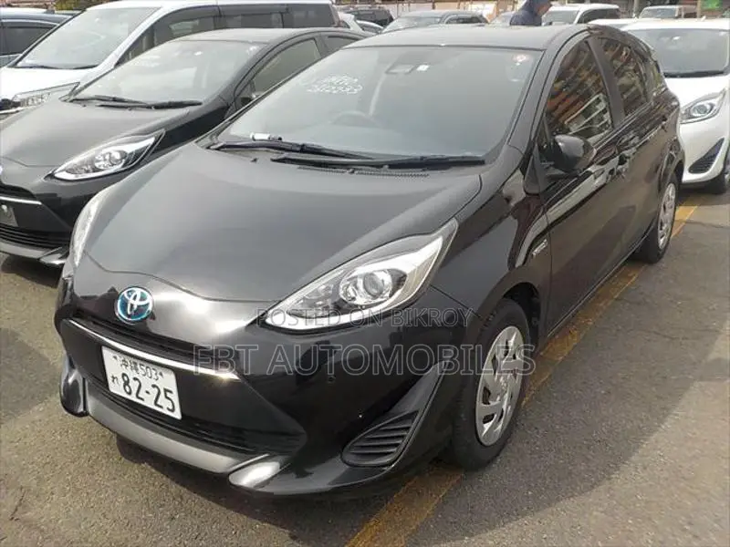 Toyota Aqua S BLACK HYBRID 2019