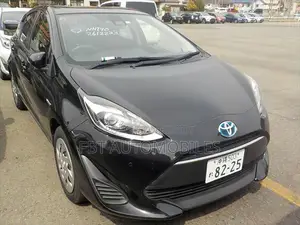 Toyota Aqua S BLACK HYBRID 2019