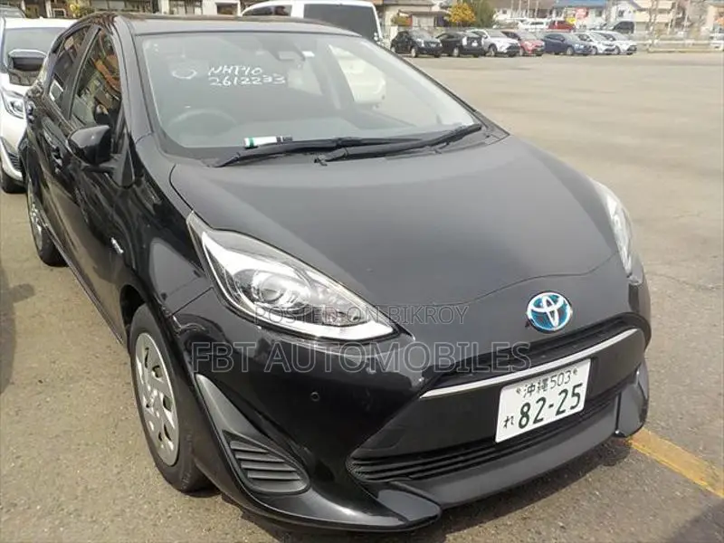 Toyota Aqua S BLACK HYBRID 2019