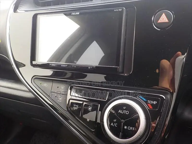 Toyota Aqua S BLACK HYBRID 2019