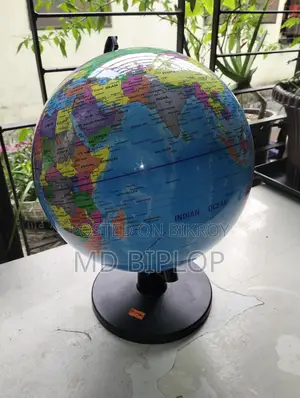 এটি একটি গ্লোব Globe বা বিশ্বমানচিত্রের গোলক