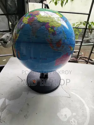 এটি একটি গ্লোব Globe বা বিশ্বমানচিত্রের গোলক