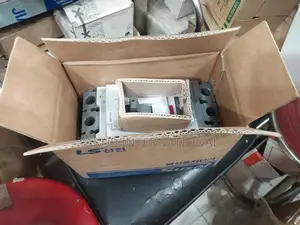 MCCB 400