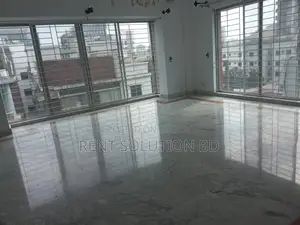 গুলশান ১-এ ৩০০০ বর্গফুটের অফিস স্পেস ভাড়া