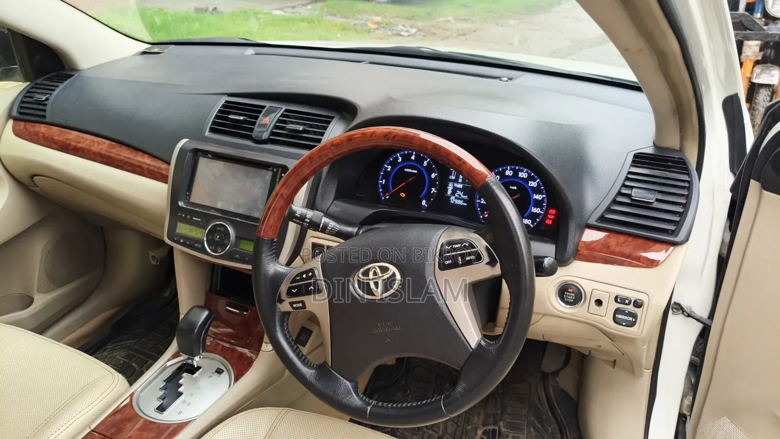 Toyota Premio 2015 Pearl