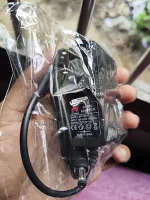 হুয়াওয়ে অরিজিনাল ১২ভি ১এ পাওয়ার অ্যাডাপ্টার — দ্রুত এবং নির্ভরযোগ্য চার্জিং
