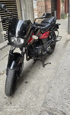 Bajaj Pulsar 150 . 2018