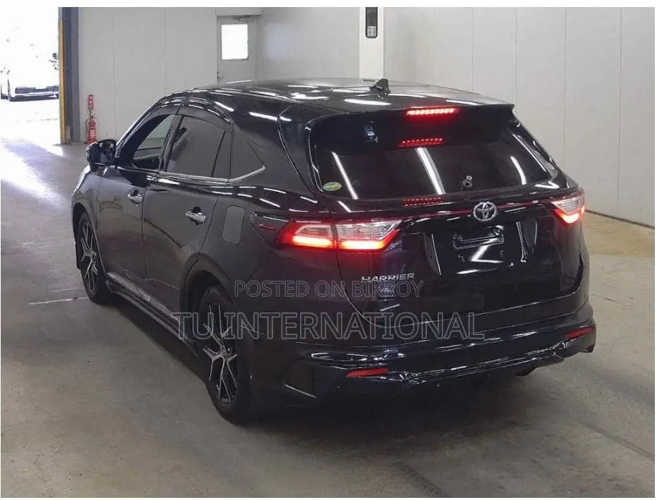 Toyota Harrier NON HYBRID 2020