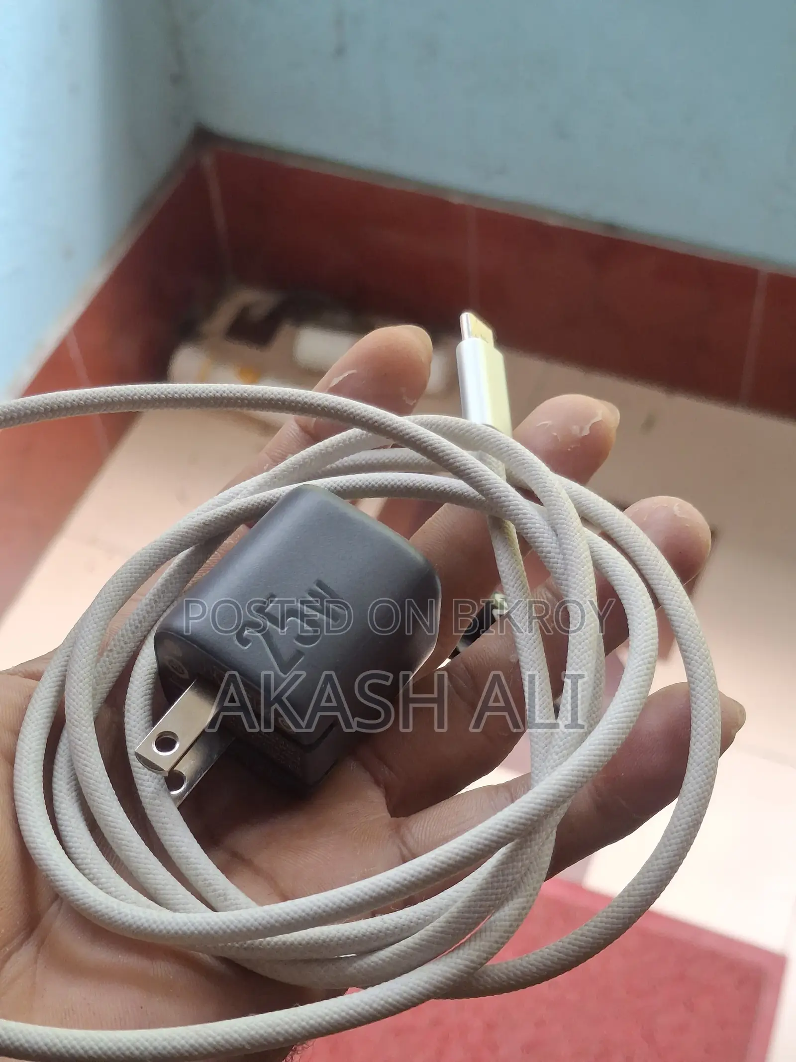 অ্যাঙ্কার ২৫ ওয়াট চার্জার ক্যাবলসহ