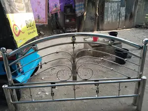 এস স্টিলের এর খাট