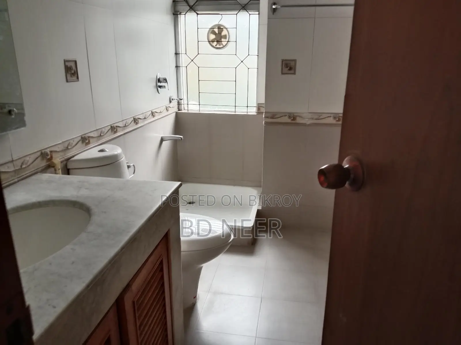 Pretty looking 4 Bed room apt rent in Gulshan