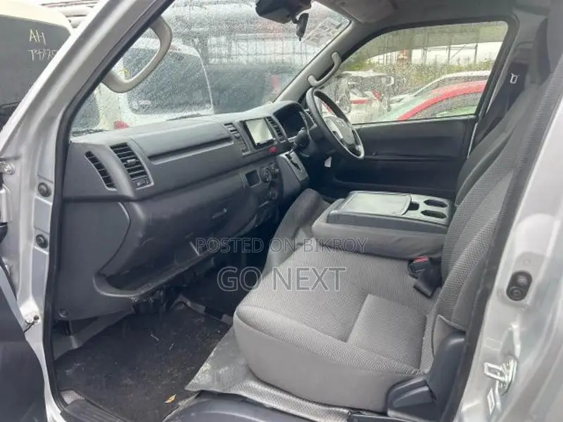 Toyota Hiace DX New Shape 2020