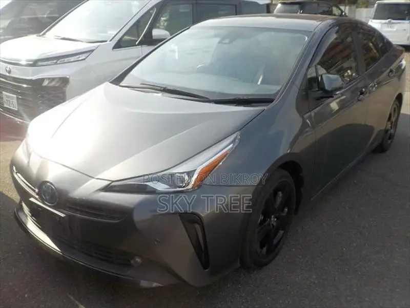 Toyota Prius S touring Selection 2018