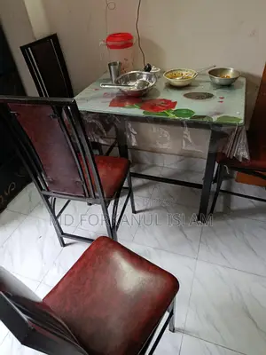 শোকেস,ওয়াড্রব, ডাইনিং টেবিল