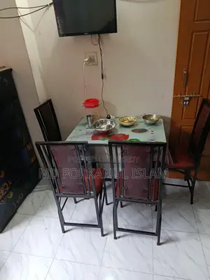 শোকেস,ওয়াড্রব, ডাইনিং টেবিল