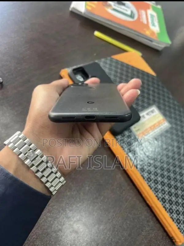 Google Pixel 5 . (Used)