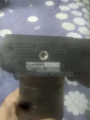 DSLR Camera
