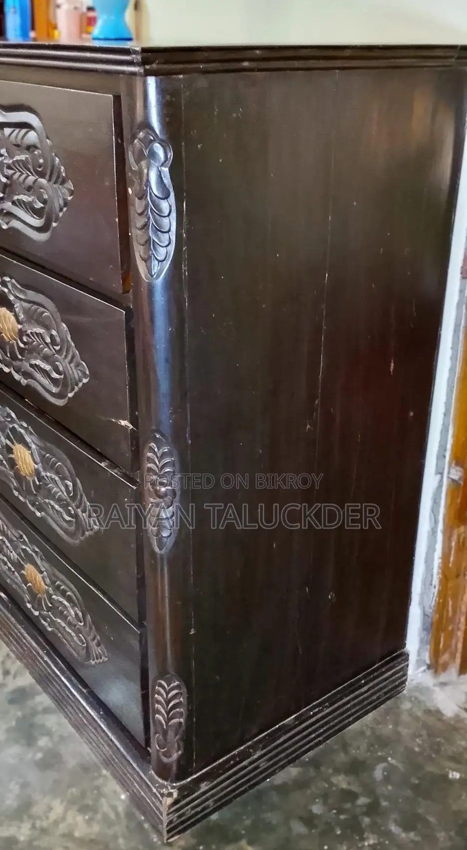 4ft by 3.25ft Mahogany Wood Wardrobe