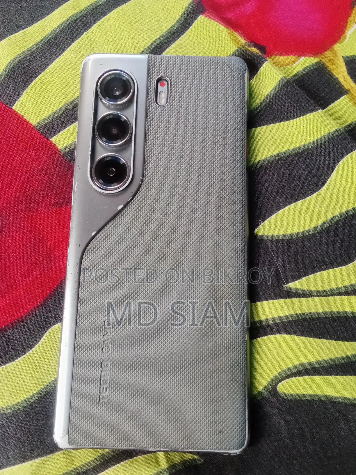 Tecno Camon 40 Pro mobile (Used)