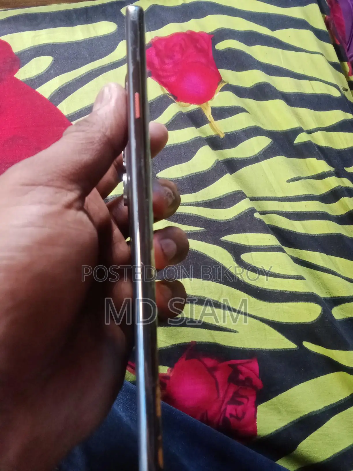Tecno Camon 40 Pro mobile (Used)